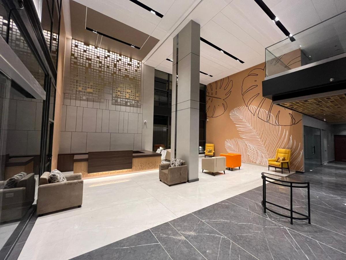 Presidency Airport Hotel Kochi 外观 照片