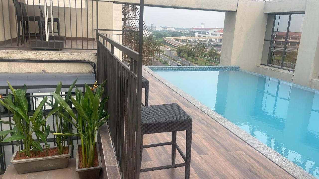 Presidency Airport Hotel Kochi 外观 照片