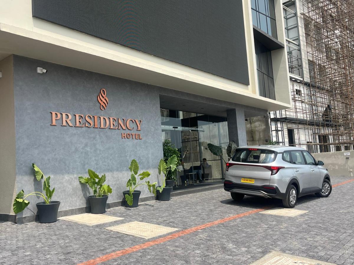 Presidency Airport Hotel Kochi 外观 照片