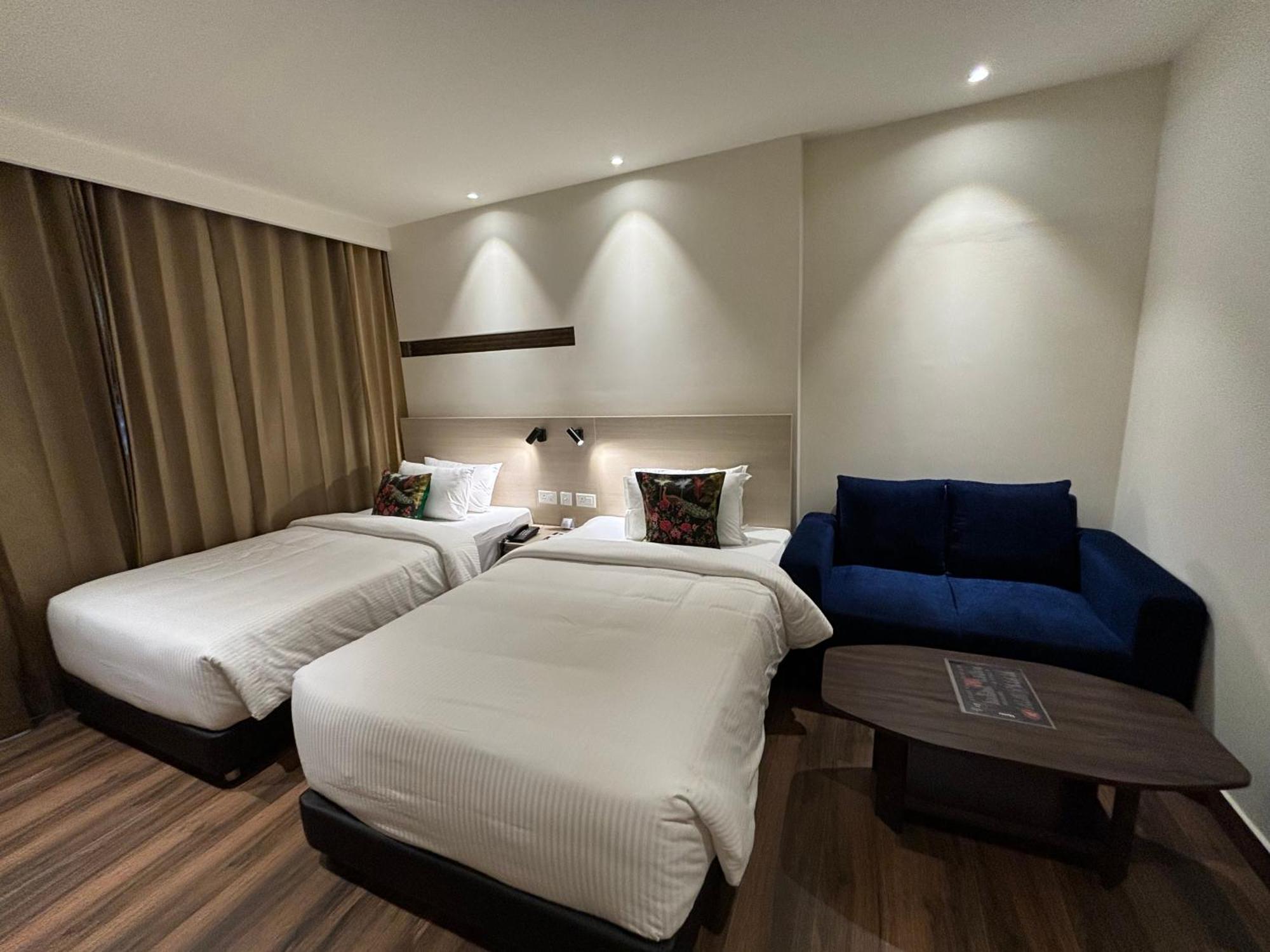 Presidency Airport Hotel Kochi 外观 照片