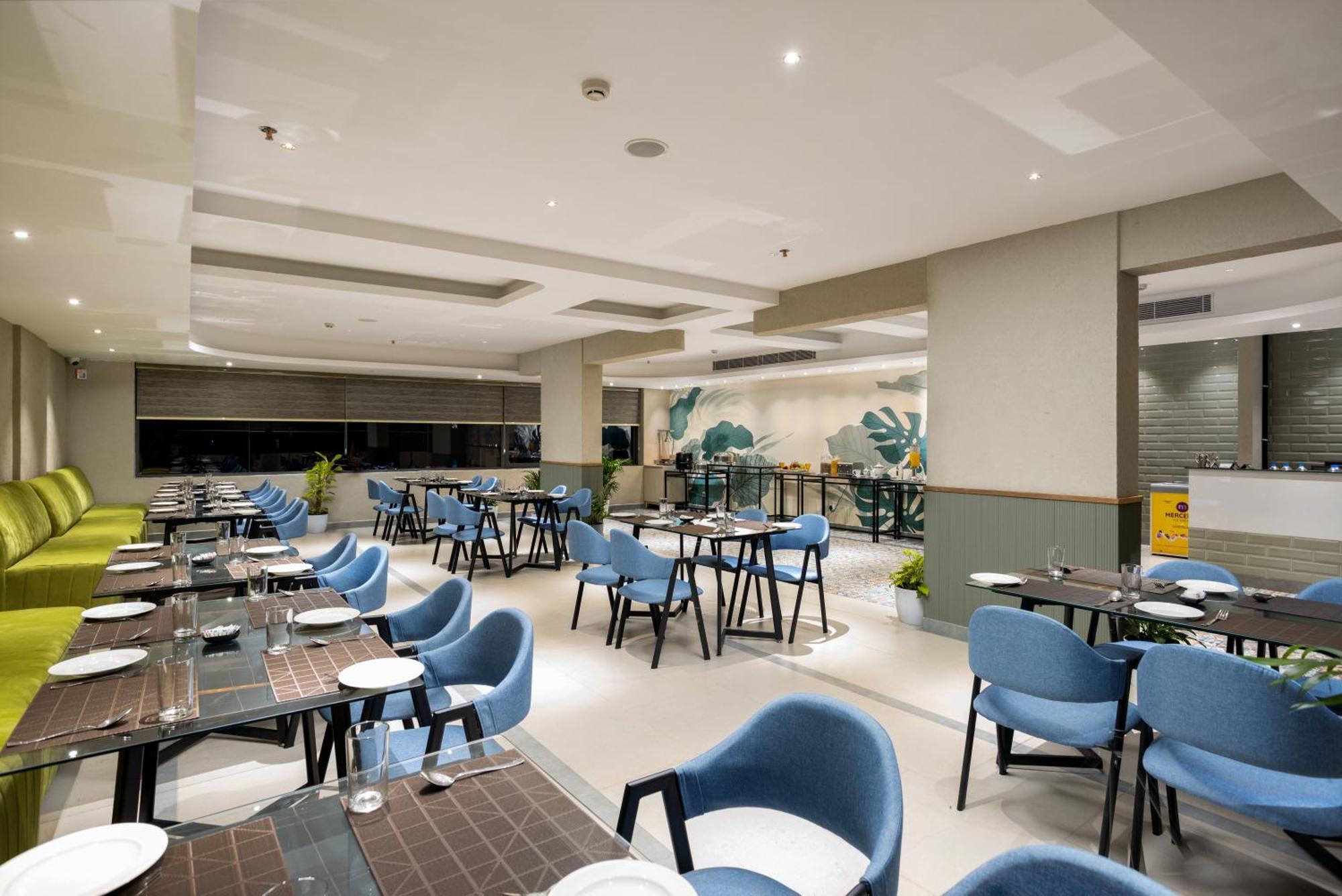 Presidency Airport Hotel Kochi 外观 照片