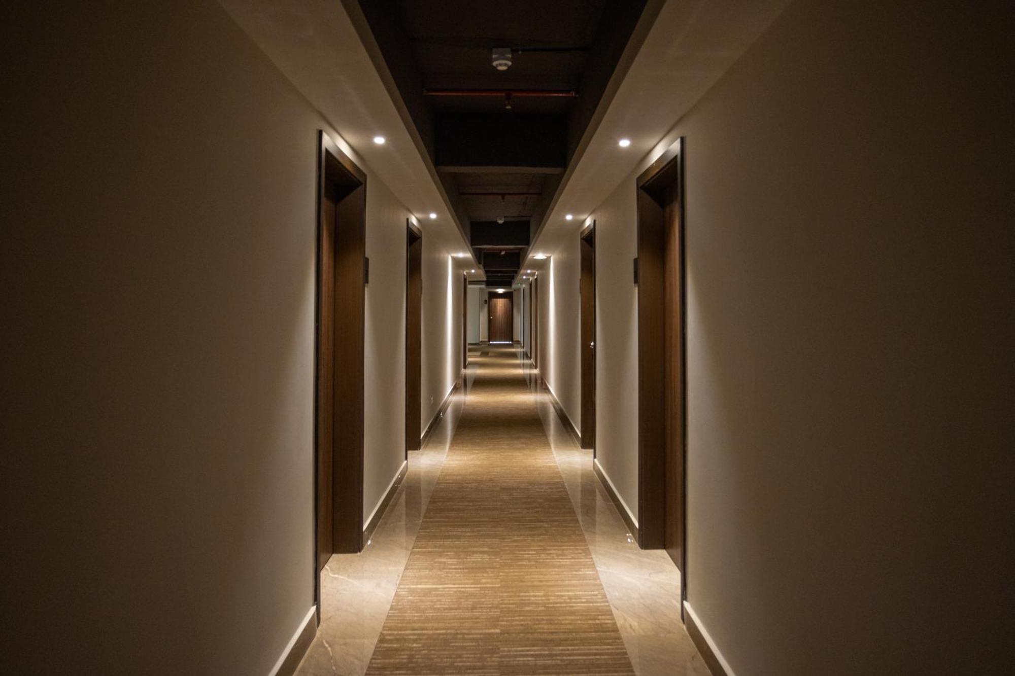 Presidency Airport Hotel Kochi 外观 照片